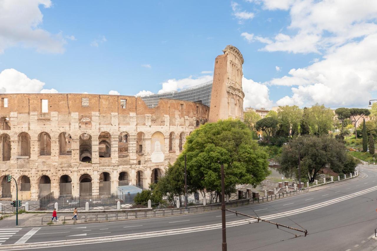 Iflat Unforgettable In Front Of Colosseum Řím Exteriér fotografie